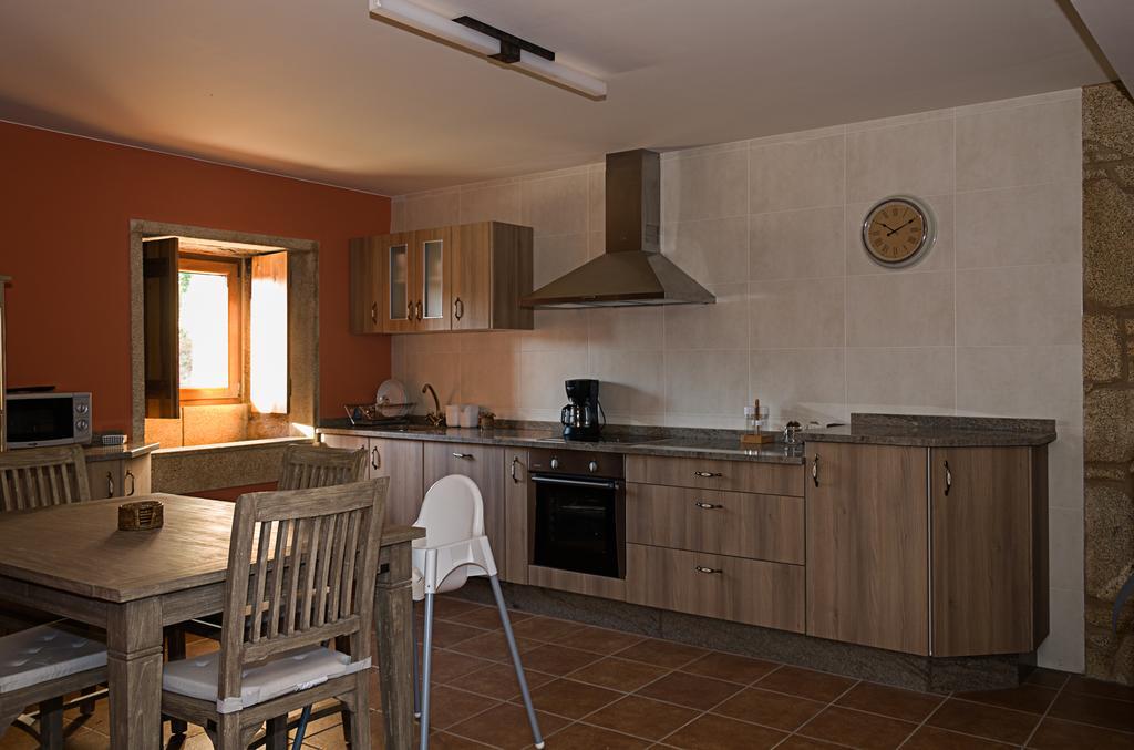 Santa Comba Casa Do Ghabinoゲストハウス 部屋 写真